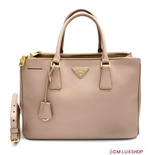 Load image into Gallery viewer, Prada Saffiano Tote
