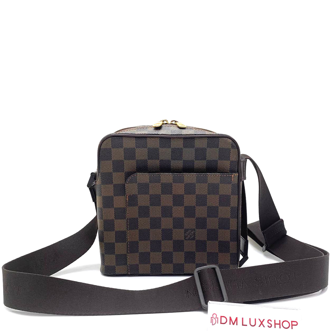 LV Damier Olav PM