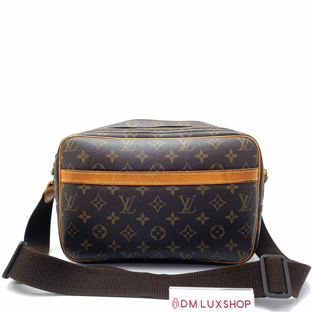 LV Monogram Reporter