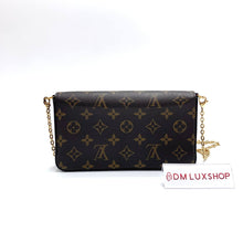 Load image into Gallery viewer, LV Limited 2021 Christmas Felicie Pochette
