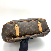 Load image into Gallery viewer, LV Monogram Galliera
