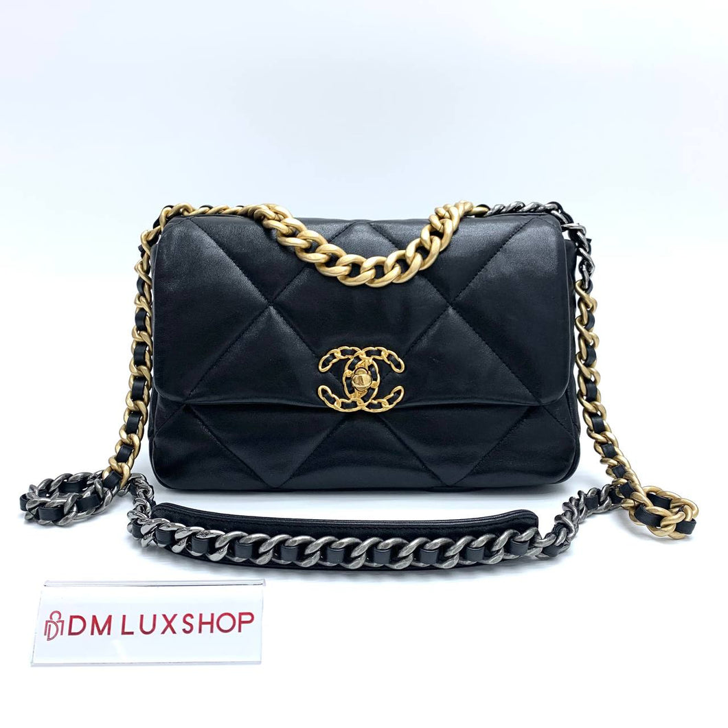 Chanel 19 Black Small GHW Serial 19