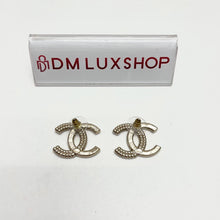 Load image into Gallery viewer, Chanel 21K Large CC Crystal Pearl Earring
