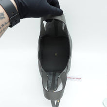 Load image into Gallery viewer, Hermes Picotin 22 Gris Meyer GHW (Stamp U)
