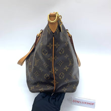 Load image into Gallery viewer, LV Monogram Palermo
