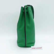 Load image into Gallery viewer, Hermes Bamboo Green So Kelly PHW (Stamp R)

