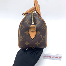 Load image into Gallery viewer, LV Speedy 20 Monogram
