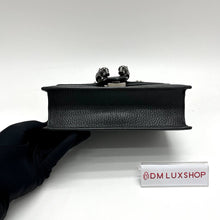 Load image into Gallery viewer, Gucci Black Dionysus Sling Bag
