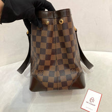 Load image into Gallery viewer, LV Damier Hampstead PM
