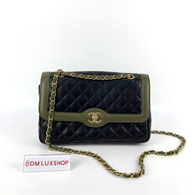 Load image into Gallery viewer, Chanel Season Flap Bag GHW Serial 23

