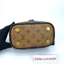 Load image into Gallery viewer, LV Monogram Vanity PM
